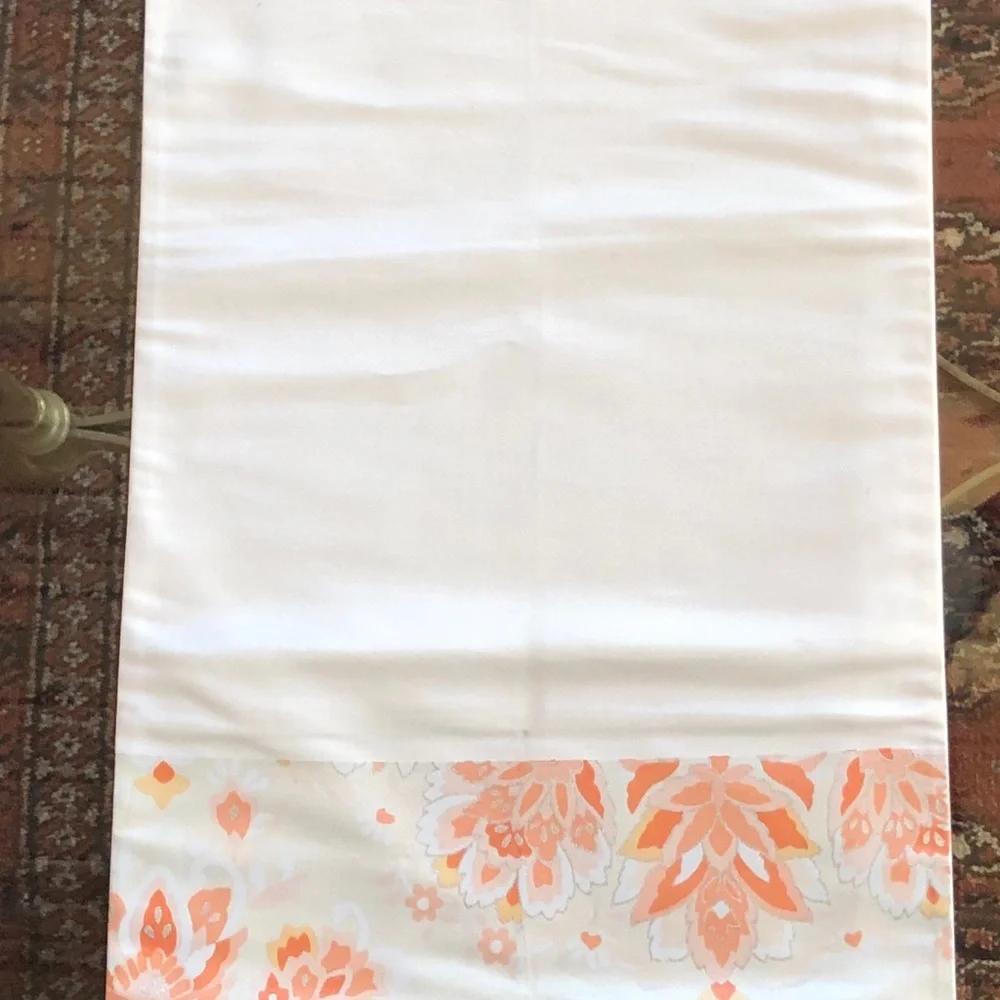 14 FOOT Table Runner 12” Wide Peach Floral‎ Satin